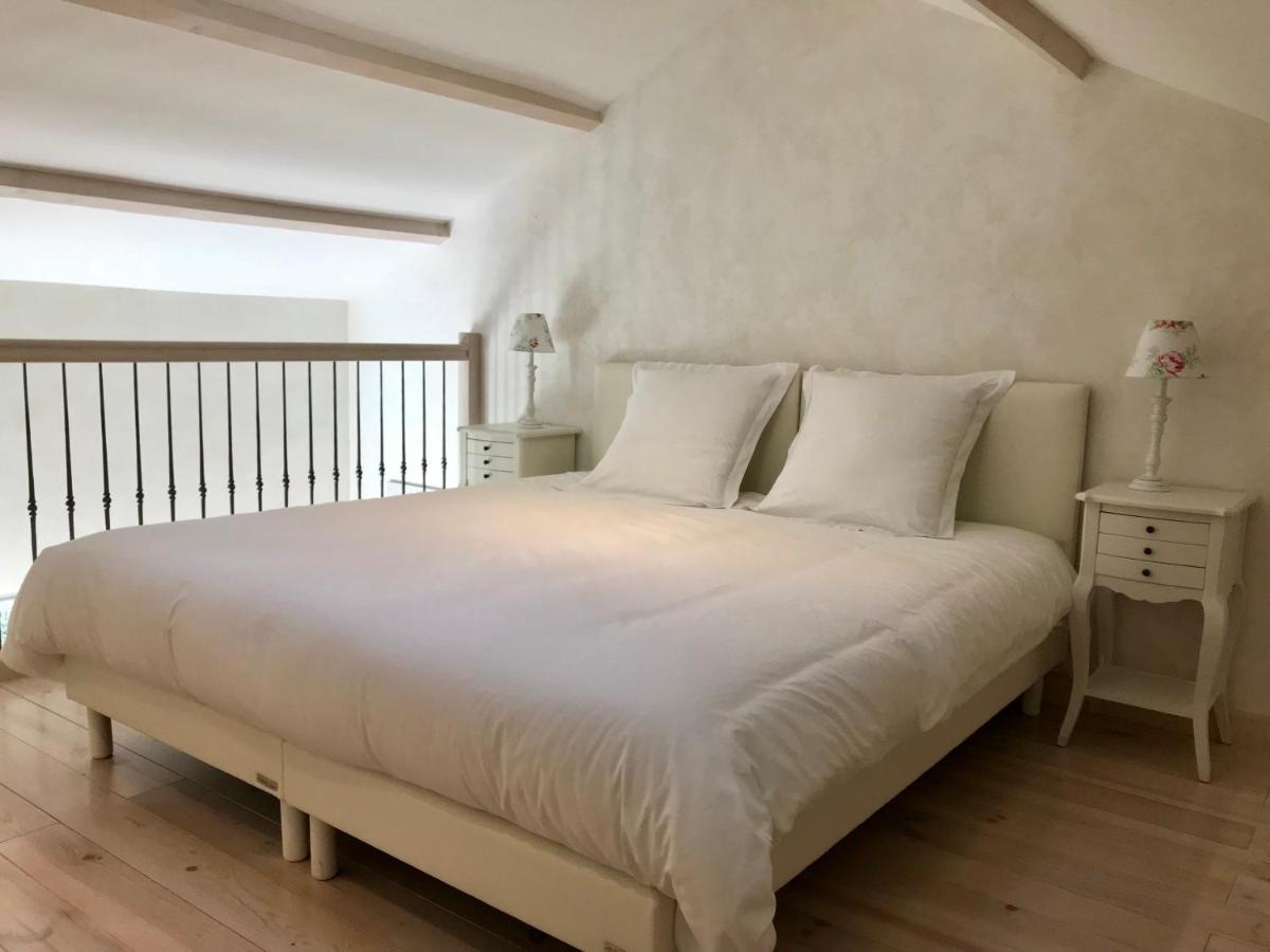 Thiviers Domaine De La Sabliere Bed & Breakfast エクステリア 写真